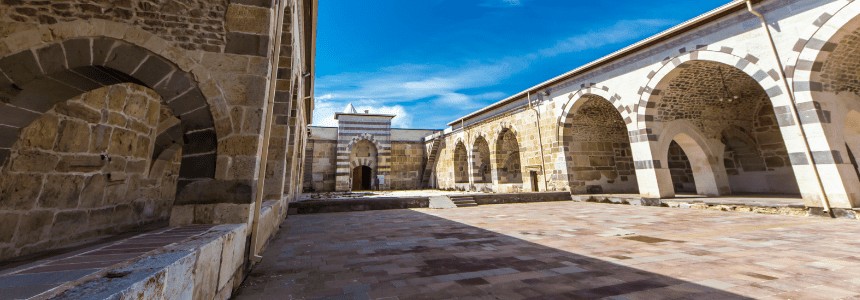 Icônio: Conheça a antiga cidade e seu legado histórico